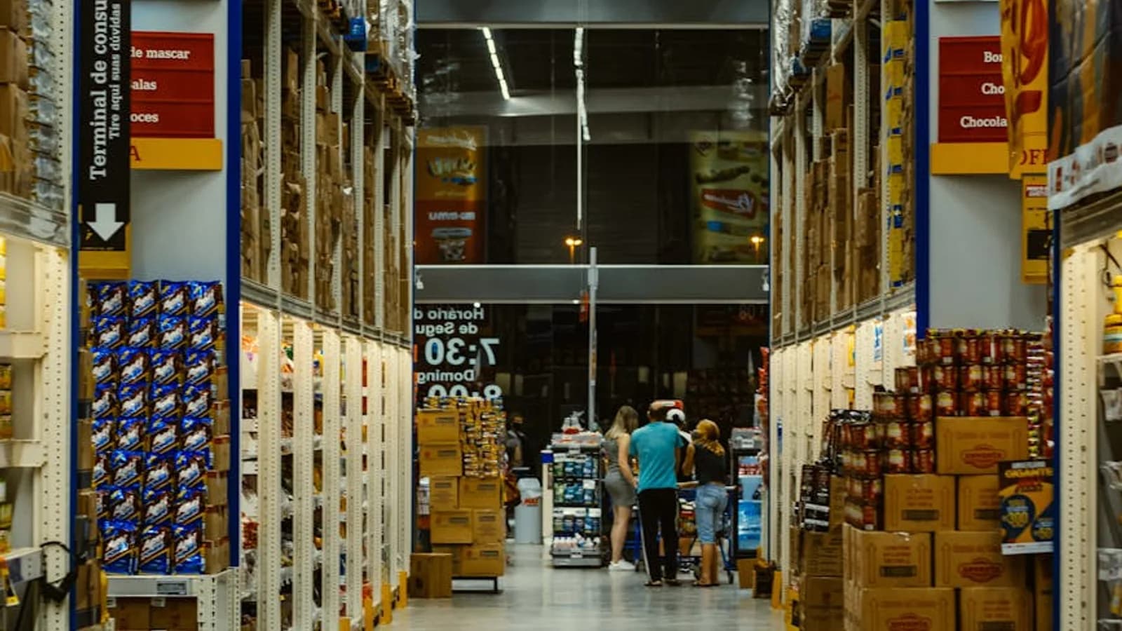 Retail adjacency between primary and cross-sell categories