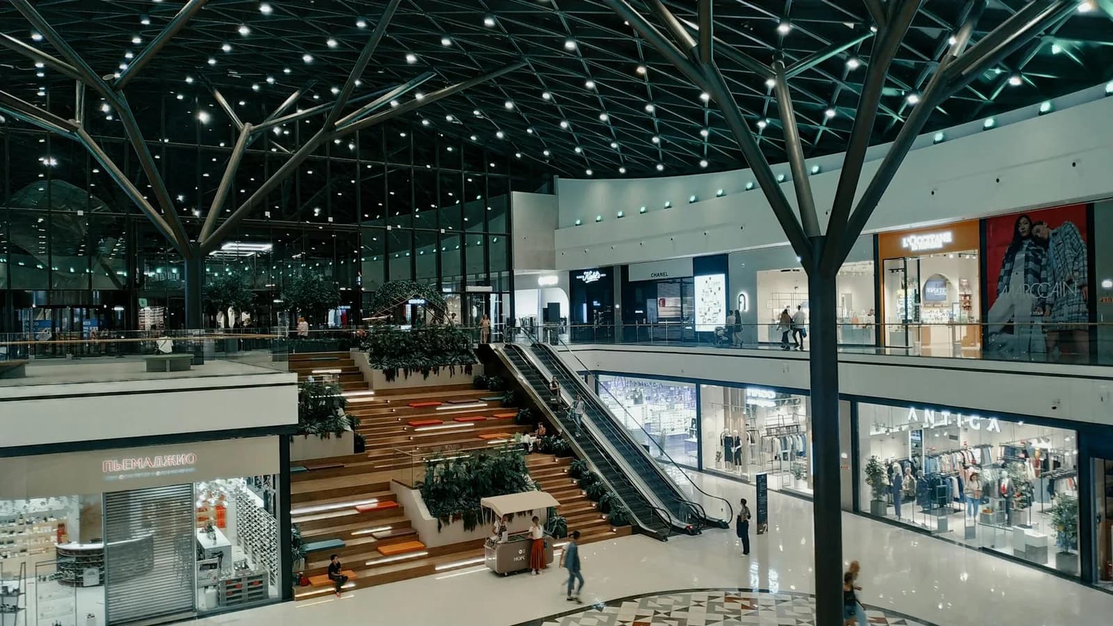 High-end shopping mall atrium with visitor circulation